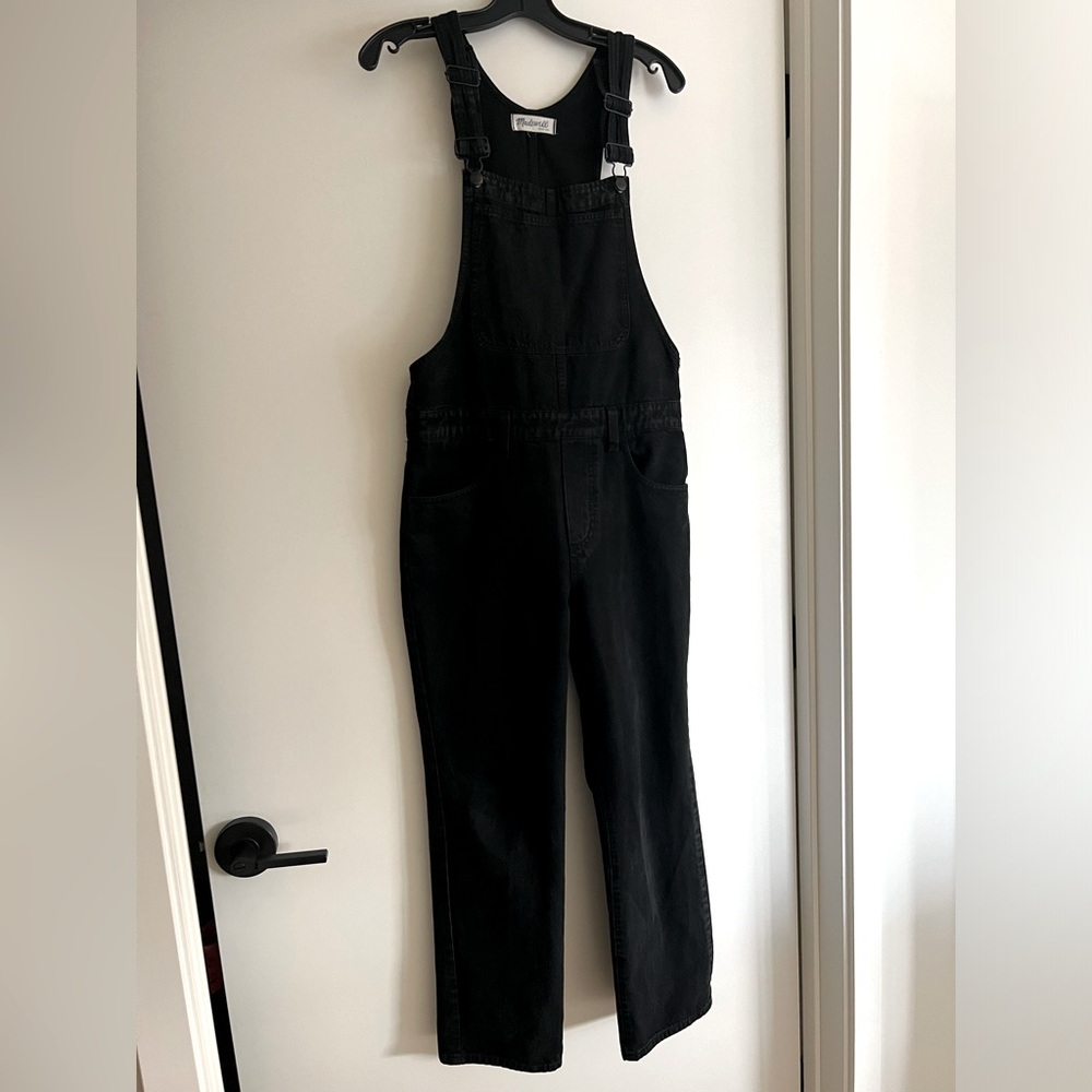 Relaxed fitting overalls